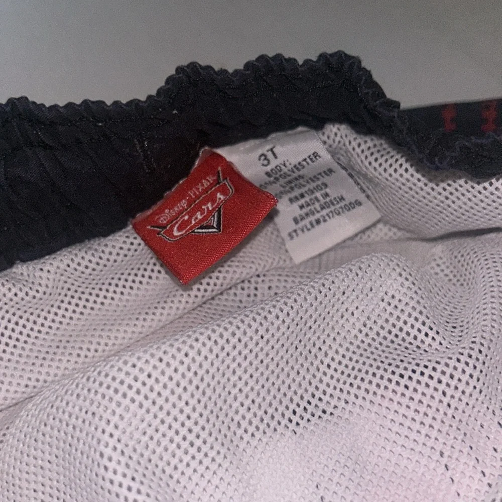 (#3) Gently used boys swim trunks size 3T - Picture 2 of 2